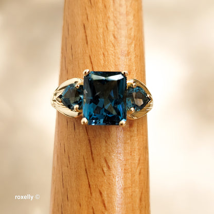 14K Yellow Gold Blue Topaz Cocktail Ring Size 10 - Solid Gold