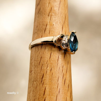 10K Yellow Gold Blue Topaz and Genuine Diamonds Ring Size 6.5 - Solid Gold