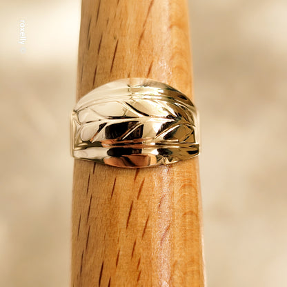 14K Yellow Gold Dome Design Ring Size 7.75 - Solid Gold