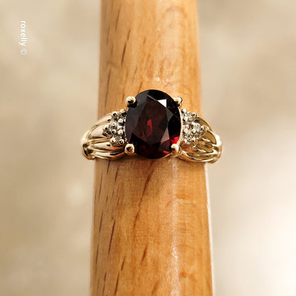 14K Yellow Gold Garnet and Genuine Diamonds Ring Size 5.5 - Solid Gold