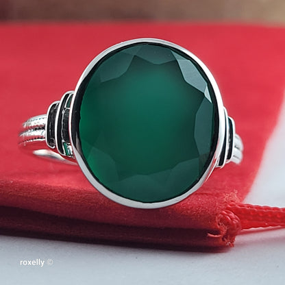 925 Sterling Silver Green Onyx Ring Size 7.75