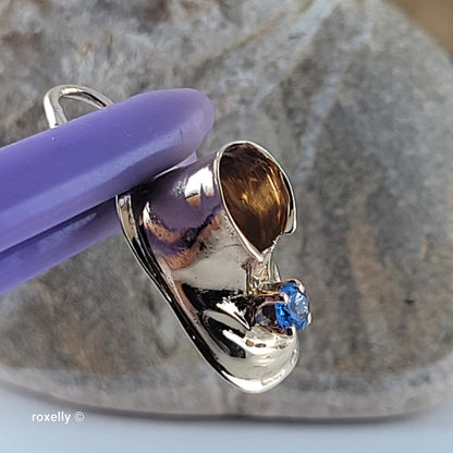 Vintage 14K Yellow Gold Blue Sapphire & Baby Booty Shoe Charm - Solid Gold