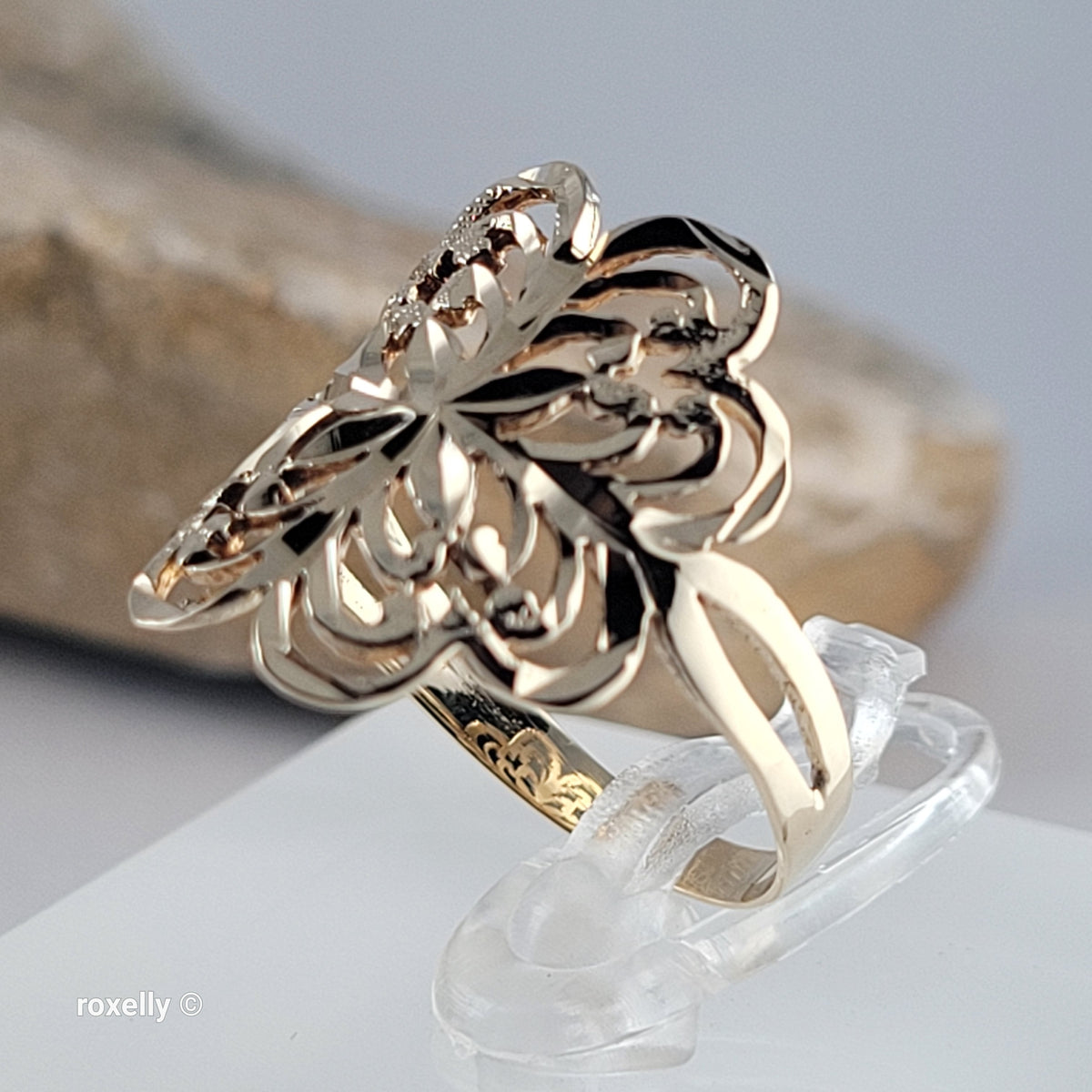 14K Yellow Gold Diamond-Cut Flower Ring Size 7.25 - Solid Gold