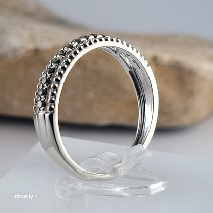 10K White Gold Green Diamonds Infinity Ring Design Size 7 - Solid Gold