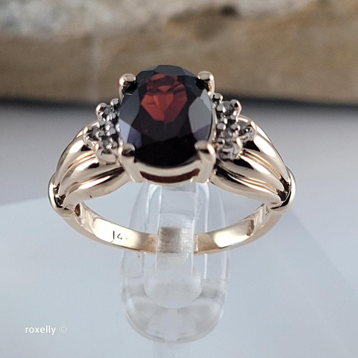 14K Yellow Gold Garnet and Genuine Diamonds Ring Size 5.5 - Solid Gold