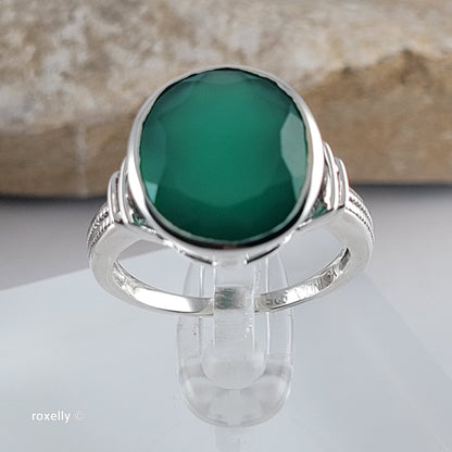 925 Sterling Silver Green Onyx Ring Size 7.75
