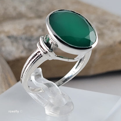 925 Sterling Silver Green Onyx Ring Size 7.75