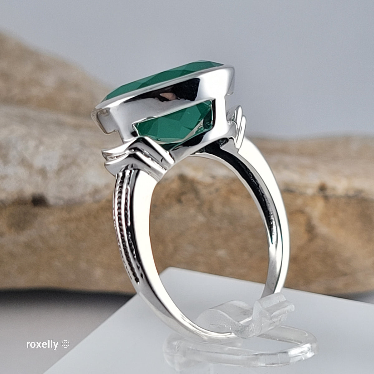 925 Sterling Silver Green Onyx Ring Size 7.75