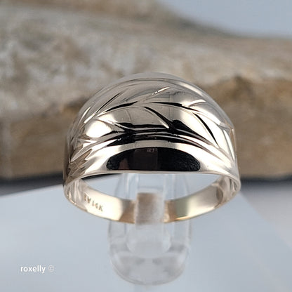 14K Yellow Gold Dome Design Ring Size 7.75 - Solid Gold