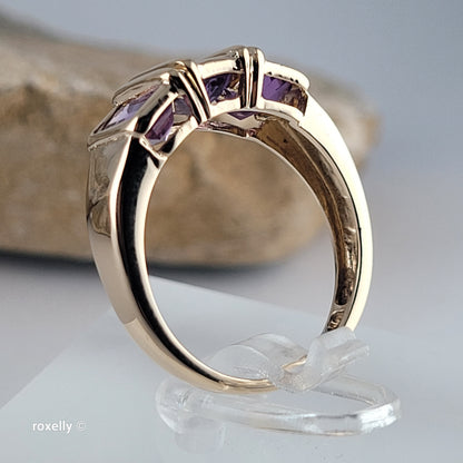 14K Yellow Gold Purple Amethyst Gemstones Ring Size 6.5 - Solid Gold