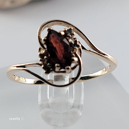 14K Yellow Gold Garnet and Genuine Diamonds Ring Size 9.5 - Solid Gold