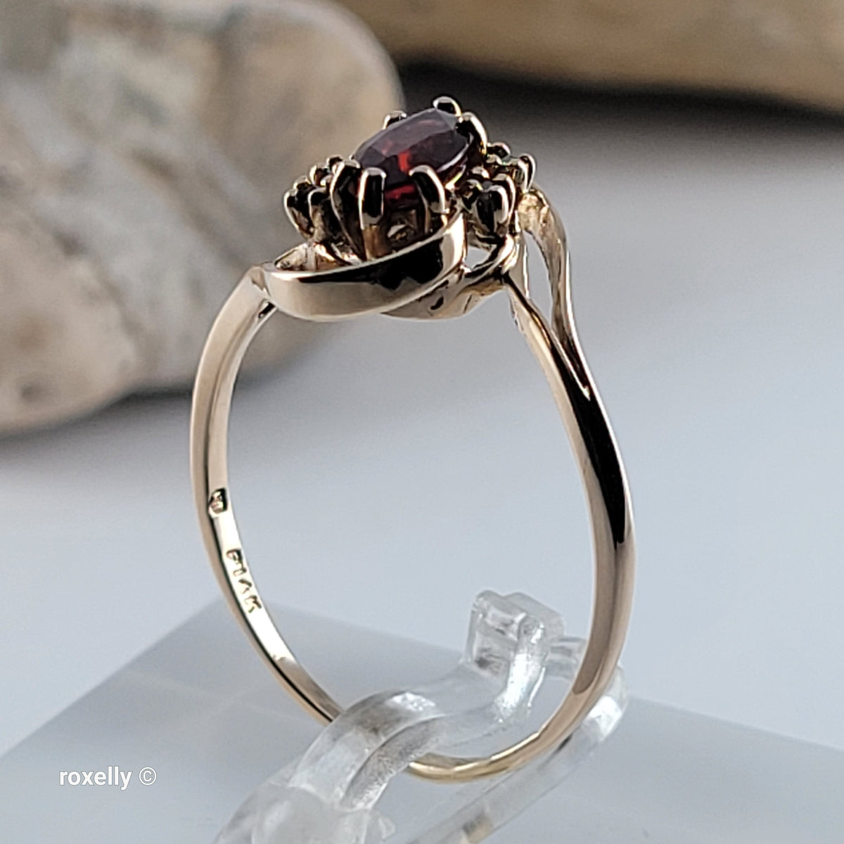 14K Yellow Gold Garnet and Genuine Diamonds Ring Size 9.5 - Solid Gold