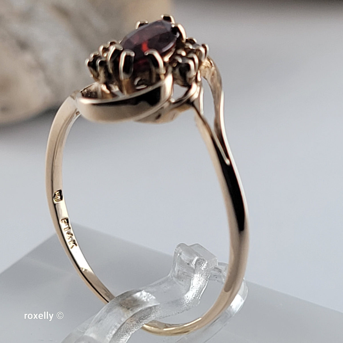 14K Yellow Gold Garnet and Genuine Diamonds Ring Size 9.5 - Solid Gold