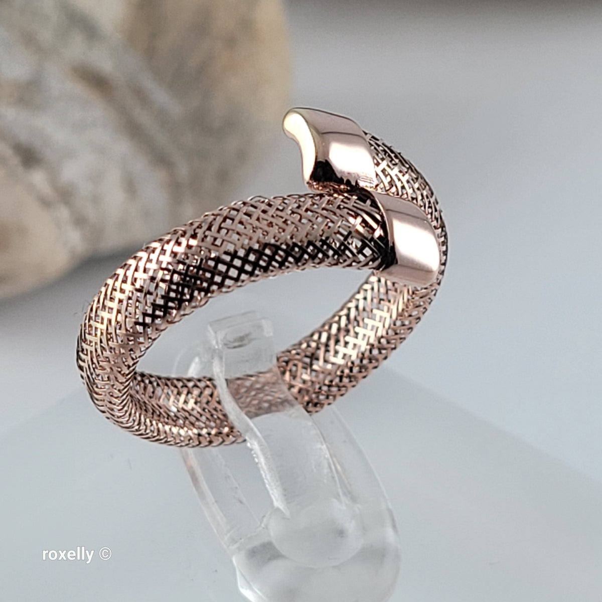 10K Rose Gold Flexible Mesh Ring Size 6.5, Made in Italy - Solid Gold