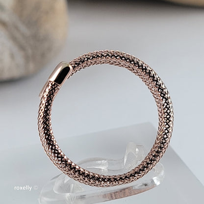 10K Rose Gold Flexible Mesh Ring Size 6.5, Made in Italy - Solid Gold
