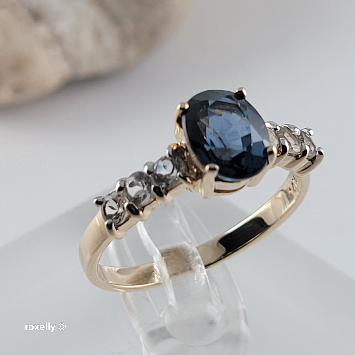 14K Yellow Gold Iolite and White Topaz Gemstones Size 6.75 - Solid Gold