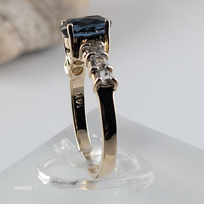 14K Yellow Gold Iolite and White Topaz Gemstones Size 6.75 - Solid Gold