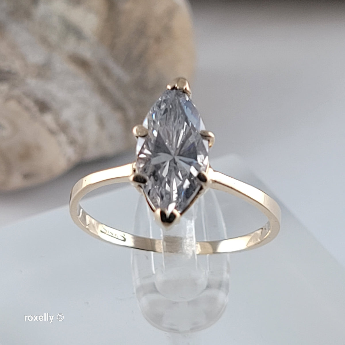 14K Yellow Gold White Cubic Zirconia Cocktail Ring Size 7.5 - Solid Gold