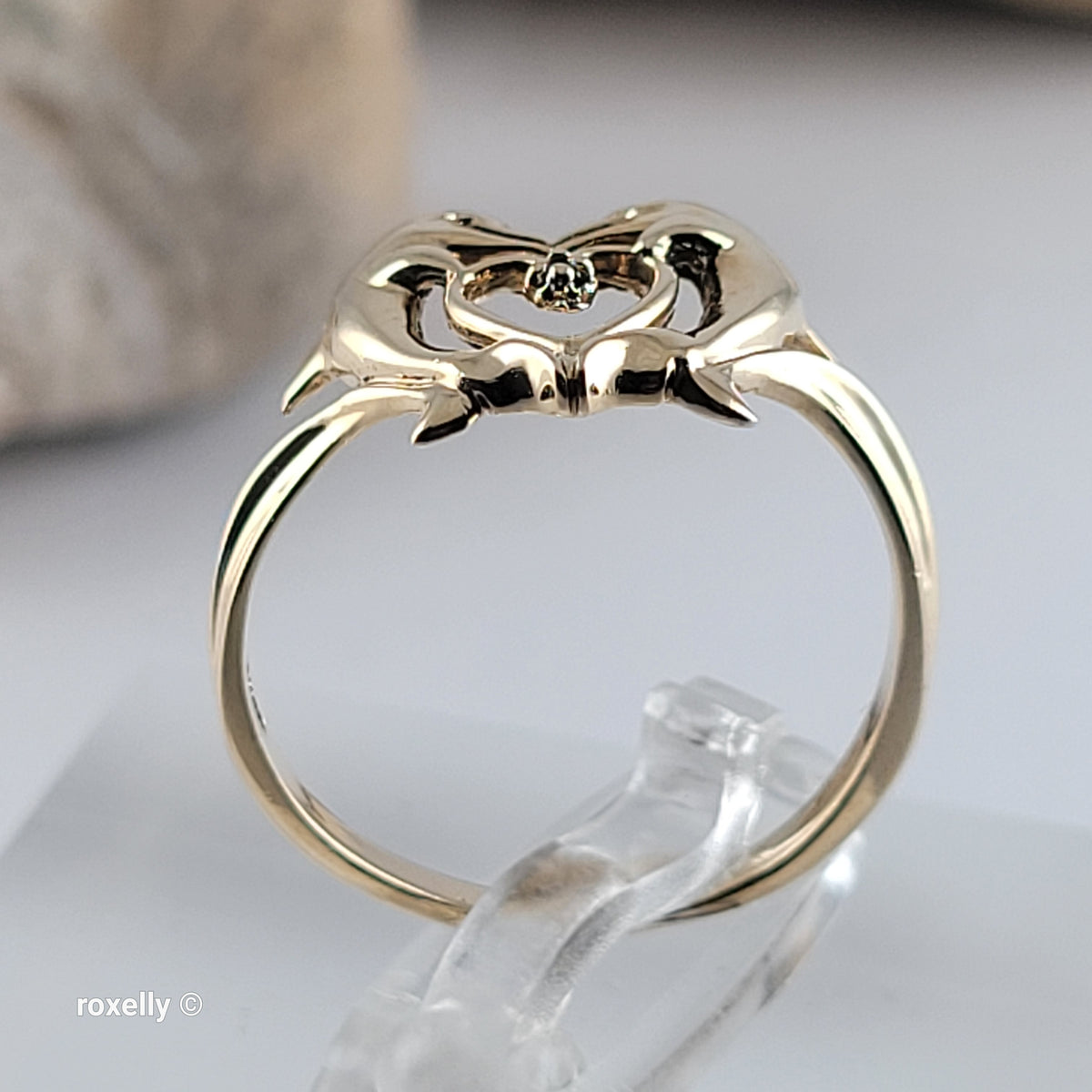 10K Yellow Gold Dolphin Heart Ring with Small Center Diamond – Size 6.25- Solid Gold
