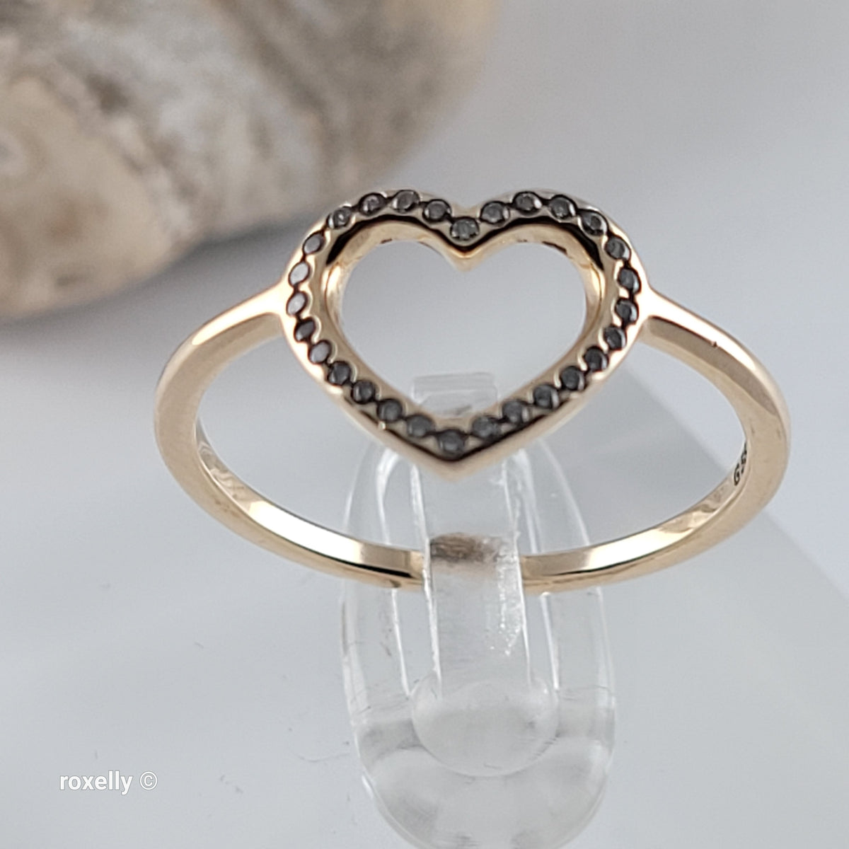 14K Yellow Gold Heart-Shaped Cubic Zirconia Ring Size 8.25 - Solid Gold