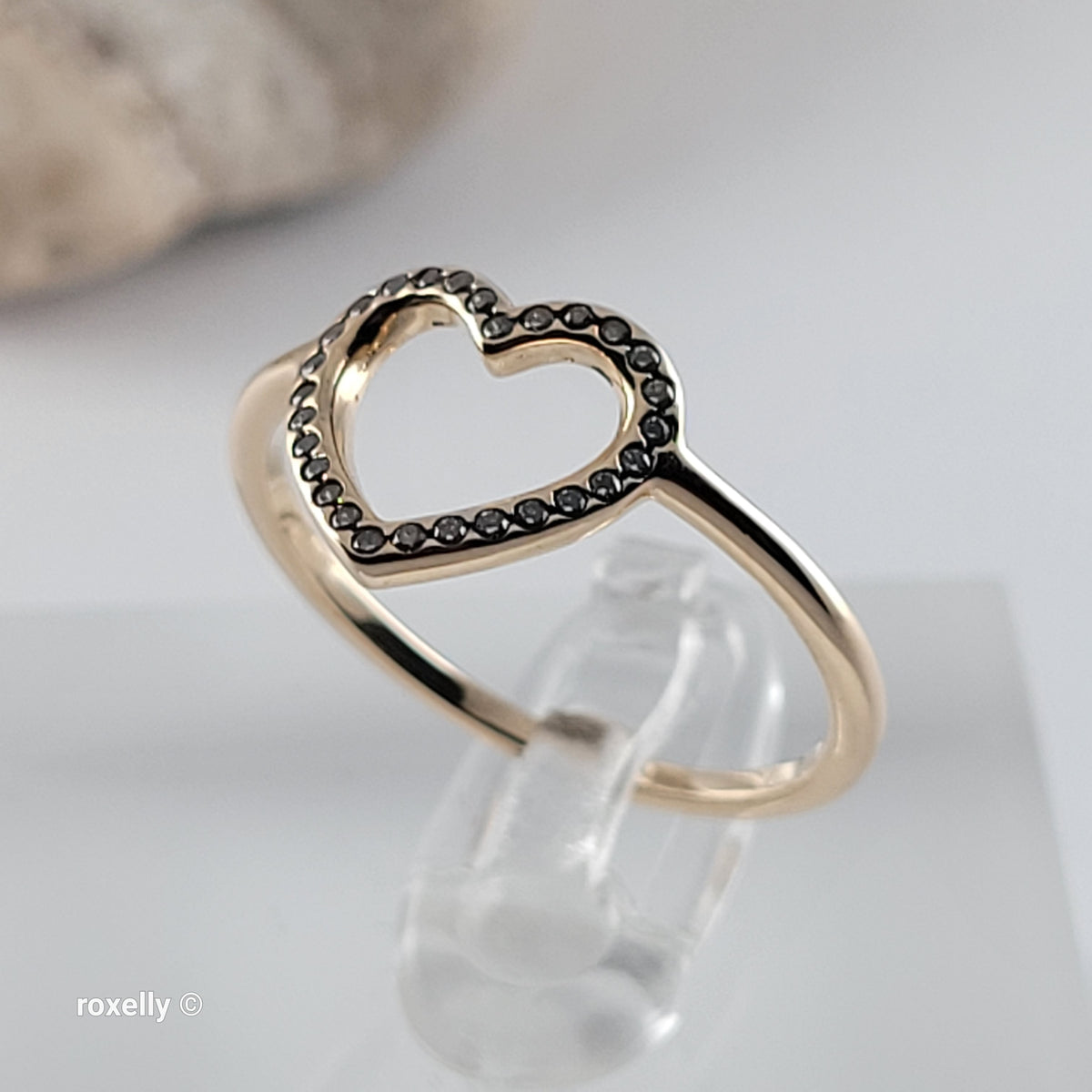 14K Yellow Gold Heart-Shaped Cubic Zirconia Ring Size 8.25 - Solid Gold
