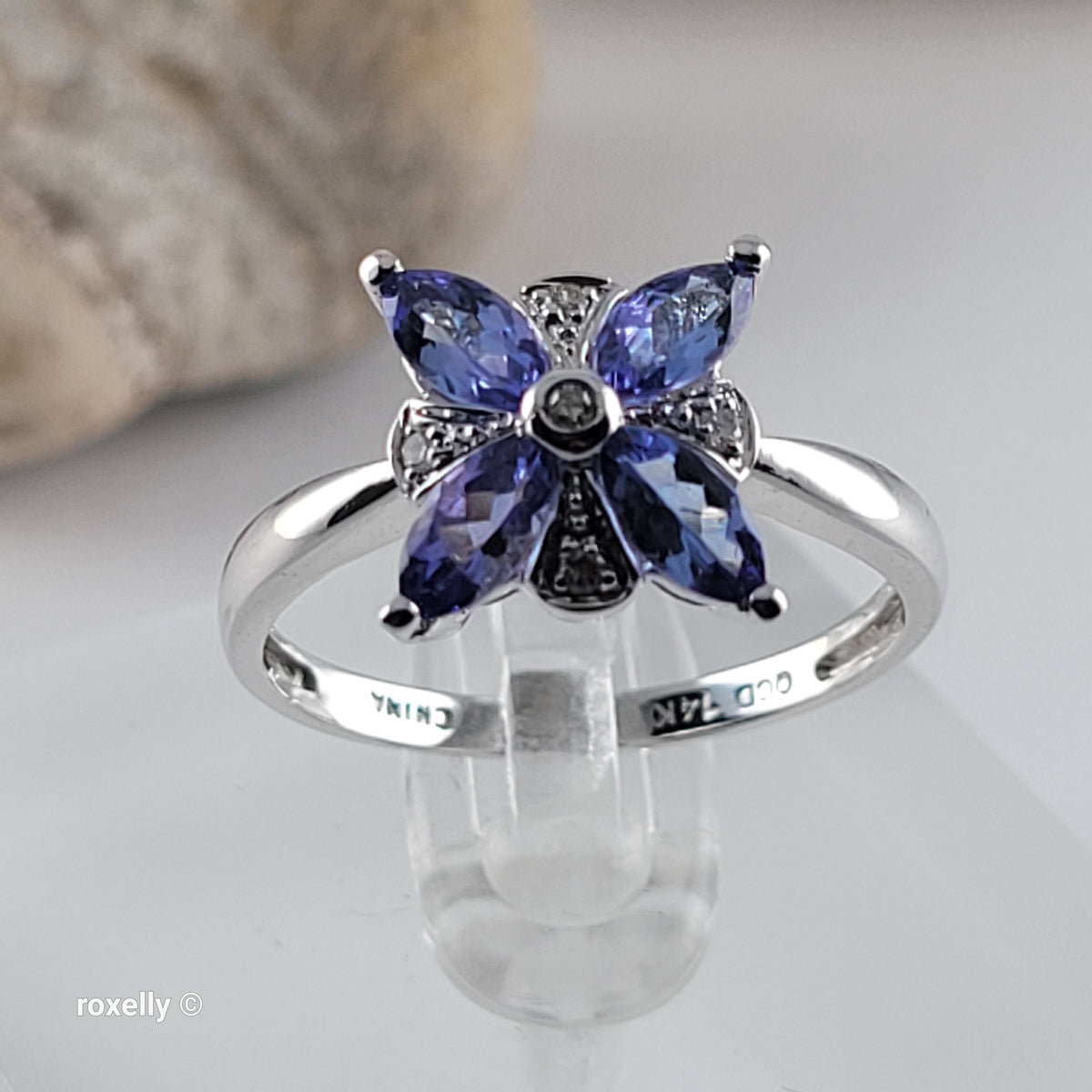 14K White Gold Tanzanite & Genuine Diamonds Ring Size 8.5 - Solid Gold