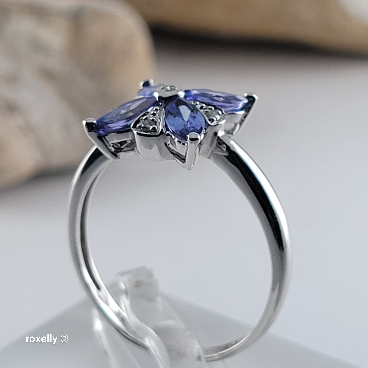 14K White Gold Tanzanite & Genuine Diamonds Ring Size 8.5 - Solid Gold