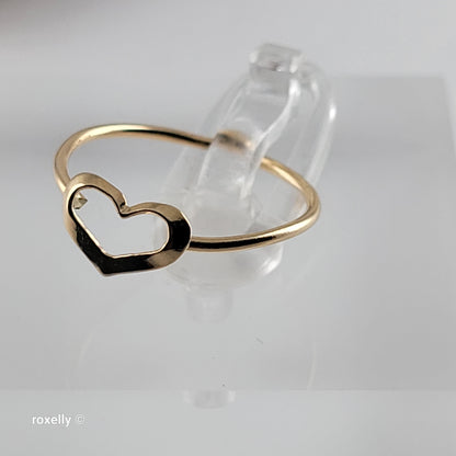 18K Yellow Gold Heart-Shaped Dainty Ring Size 4.75 - Solid Gold