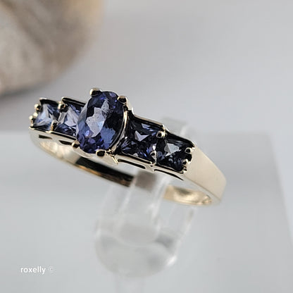0K Yellow Gold Tanzanite Cocktail Ring Size 7.75 - Solid Gold!