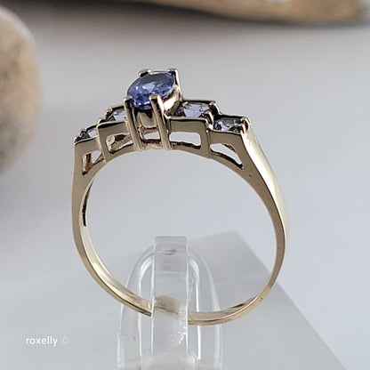 0K Yellow Gold Tanzanite Cocktail Ring Size 7.75 - Solid Gold!