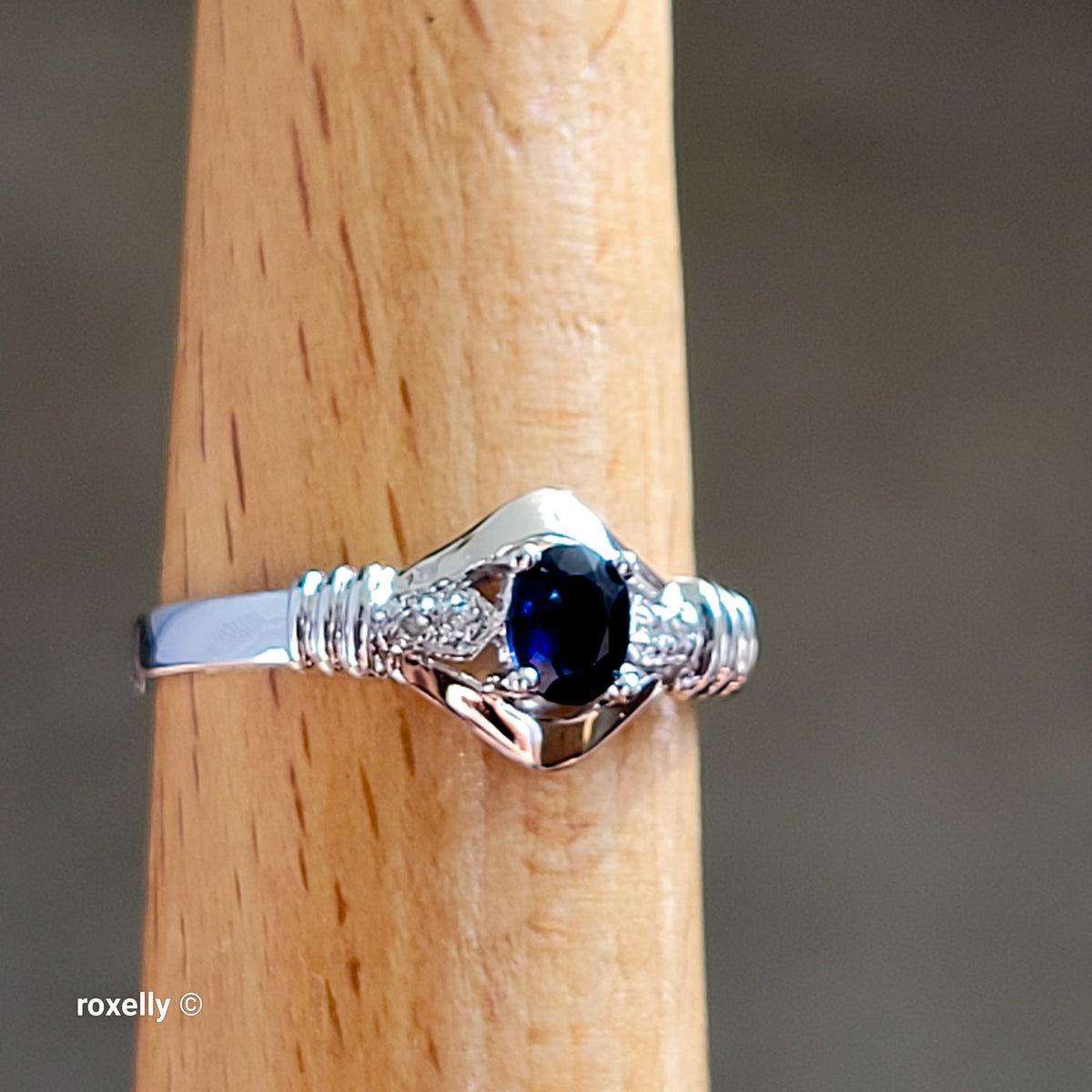 14K White Gold Sapphire & Genuine Diamonds Ring Size 7 - Solid Gold