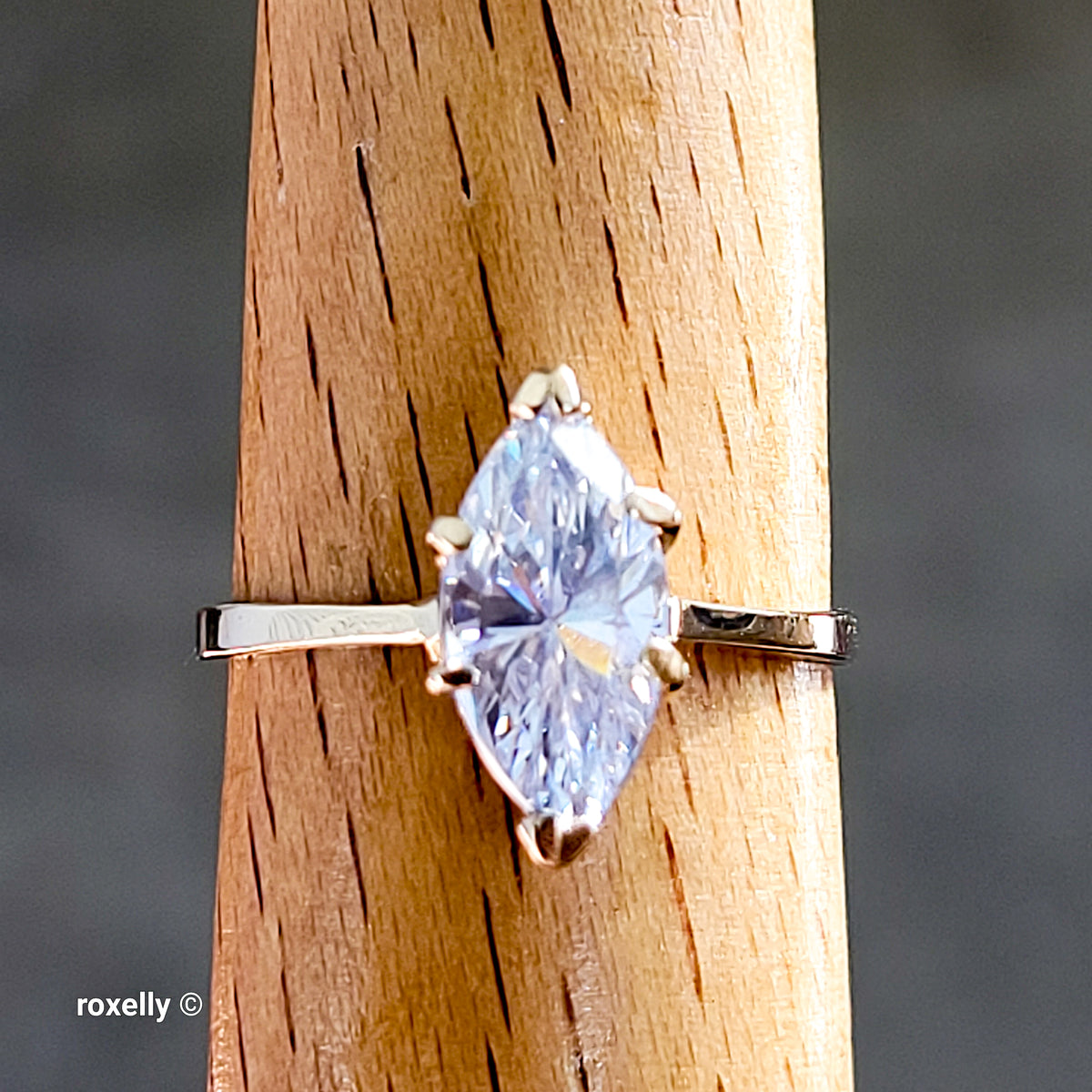 14K Yellow Gold White Cubic Zirconia Cocktail Ring Size 7.5 - Solid Gold