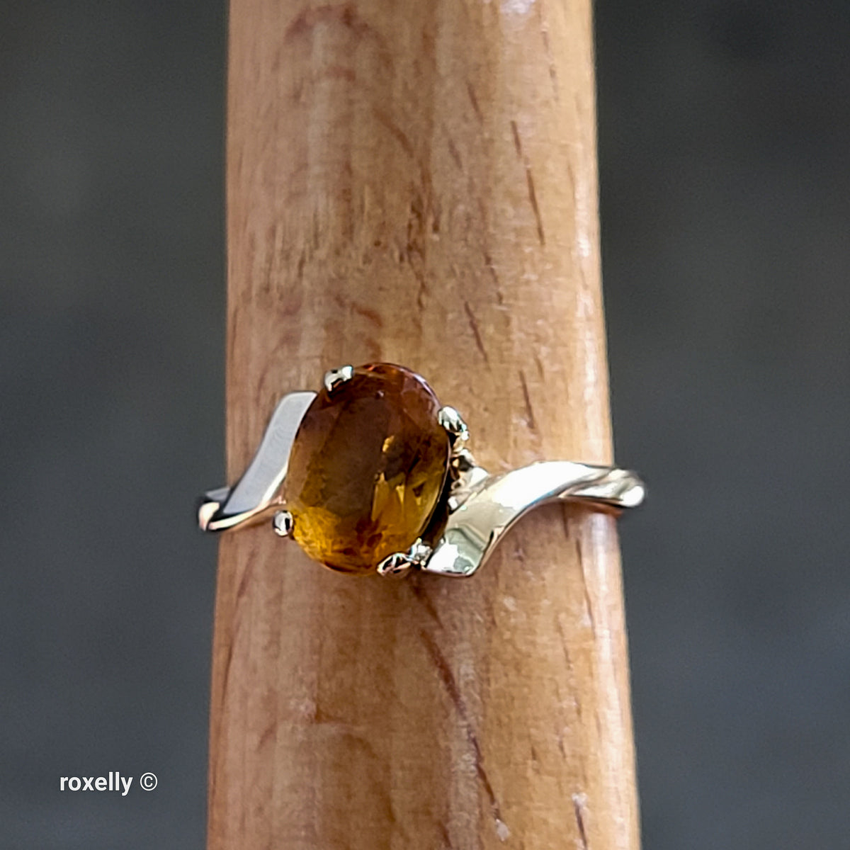 14K Yellow Gold Citrine Gemstone Bypass Ring Size 5.25 - Solid Gold