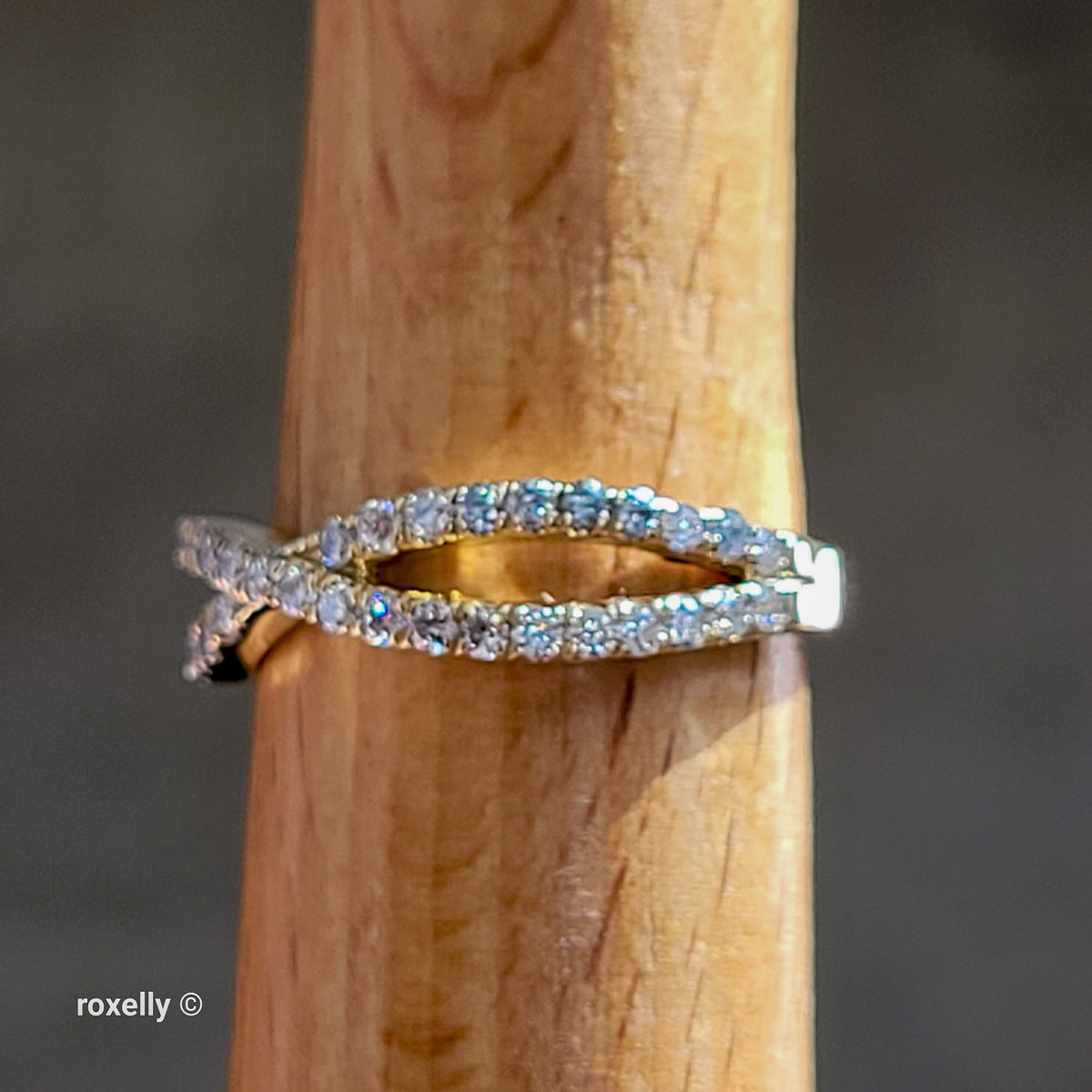 14K Yellow Gold Genuine Diamonds Crossover Band Ring Size 6.25 - Solid Gold