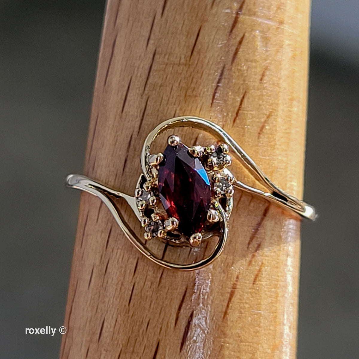 14K Yellow Gold Garnet and Genuine Diamonds Ring Size 9.5 - Solid Gold