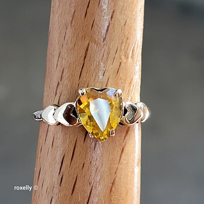 Vintage 10K Yellow Gold Heart-Shaped Citrine Ring Size 5.5 - Solid Gold