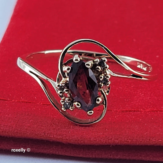 14K Yellow Gold Garnet and Genuine Diamonds Ring Size 9.5 - Solid Gold