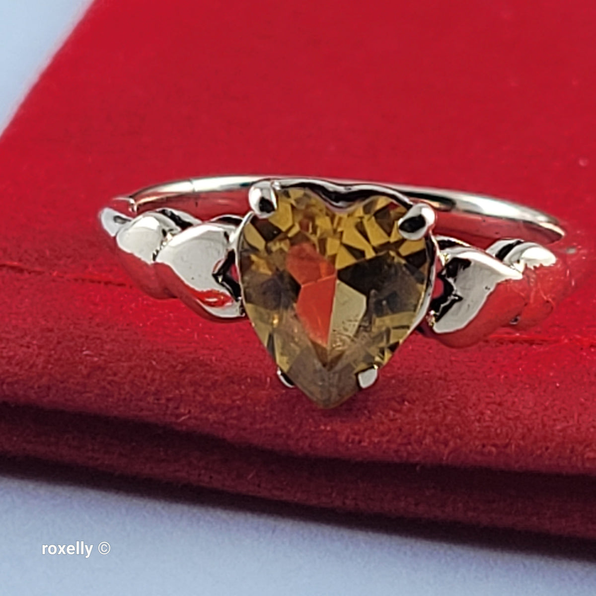 Vintage 10K Yellow Gold Heart-Shaped Citrine Ring Size 5.5 - Solid Gold