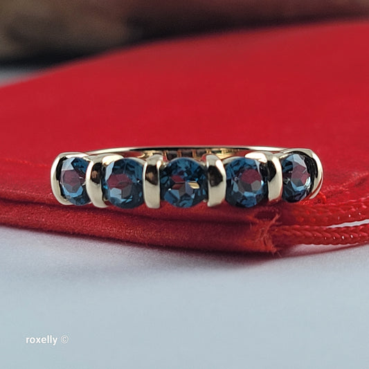 14K Yellow Gold London Blue Topaz Band Ring Size 8 - Solid Gold