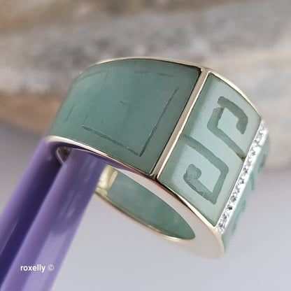 14K Yellow Gold Natural Jade & Genuine Diamonds Ring Size 7 - Solid Gold