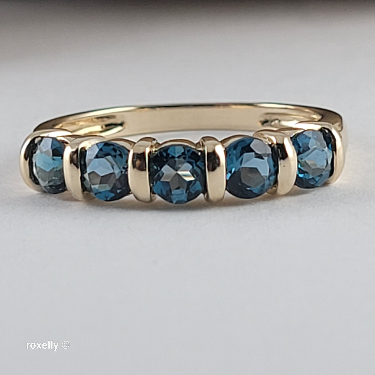 14K Yellow Gold London Blue Topaz Band Ring Size 8 - Solid Gold