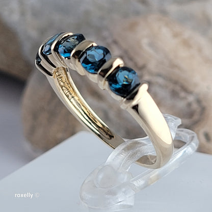 14K Yellow Gold London Blue Topaz Band Ring Size 8 - Solid Gold