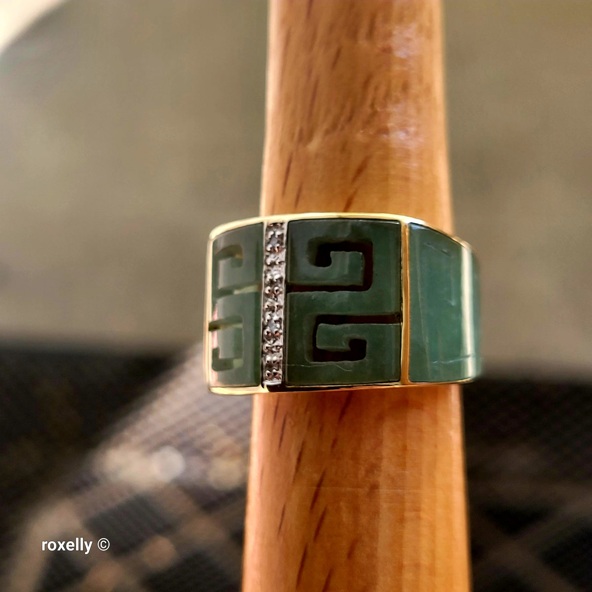 14K Yellow Gold Natural Jade & Genuine Diamonds Ring Size 7 - Solid Gold