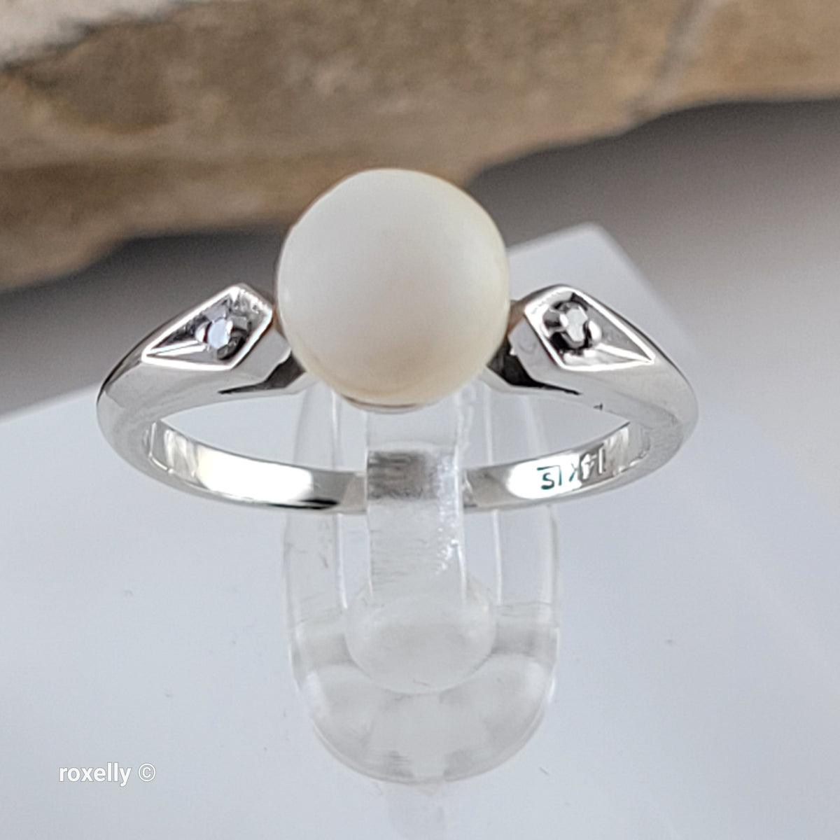 14K White Gold Fresh-Water Pearl and Genuine Diamonds Ring Size 5.5 - Solid Gold