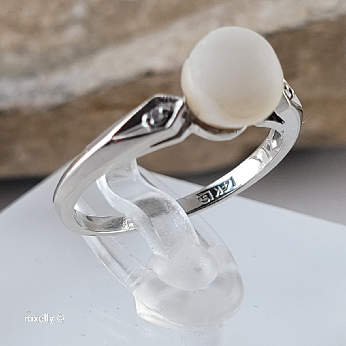 14K White Gold Fresh-Water Pearl and Genuine Diamonds Ring Size 5.5 - Solid Gold