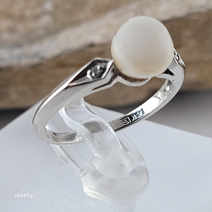 14K White Gold Fresh-Water Pearl and Genuine Diamonds Ring Size 5.5 - Solid Gold