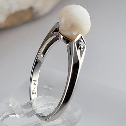 14K White Gold Fresh-Water Pearl and Genuine Diamonds Ring Size 5.5 - Solid Gold