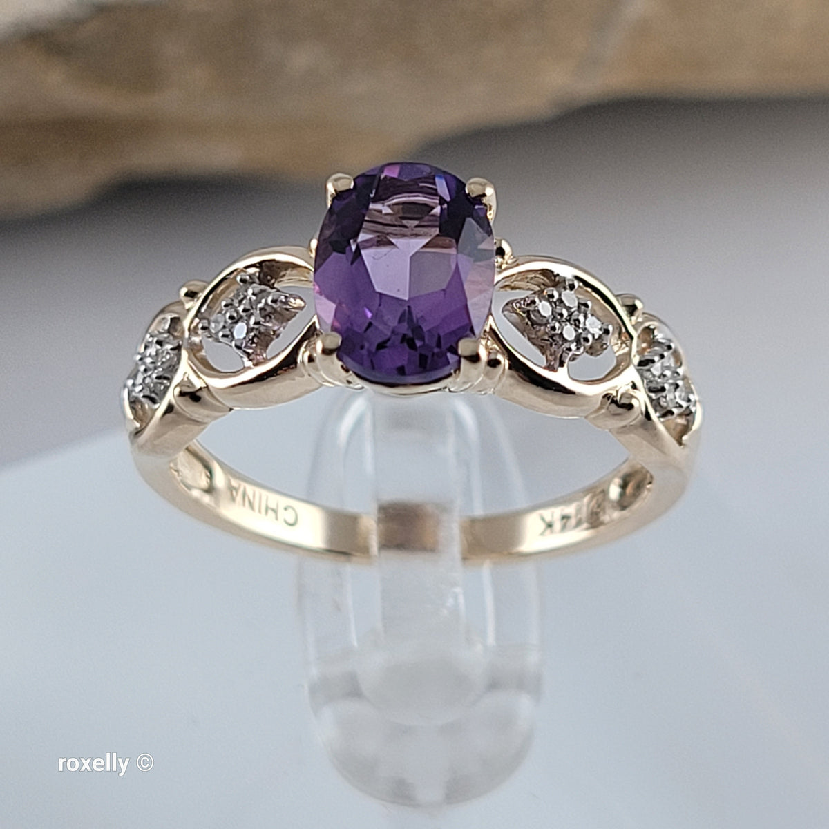 14K Yellow Gold Amethyst and Genuine Diamonds Ring Size 7 - Solid Gold