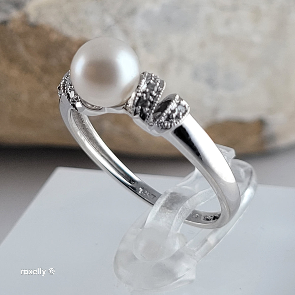 14K White Gold Fresh-Water Pearl & Diamonds Ring Size 7 - Solid Gold