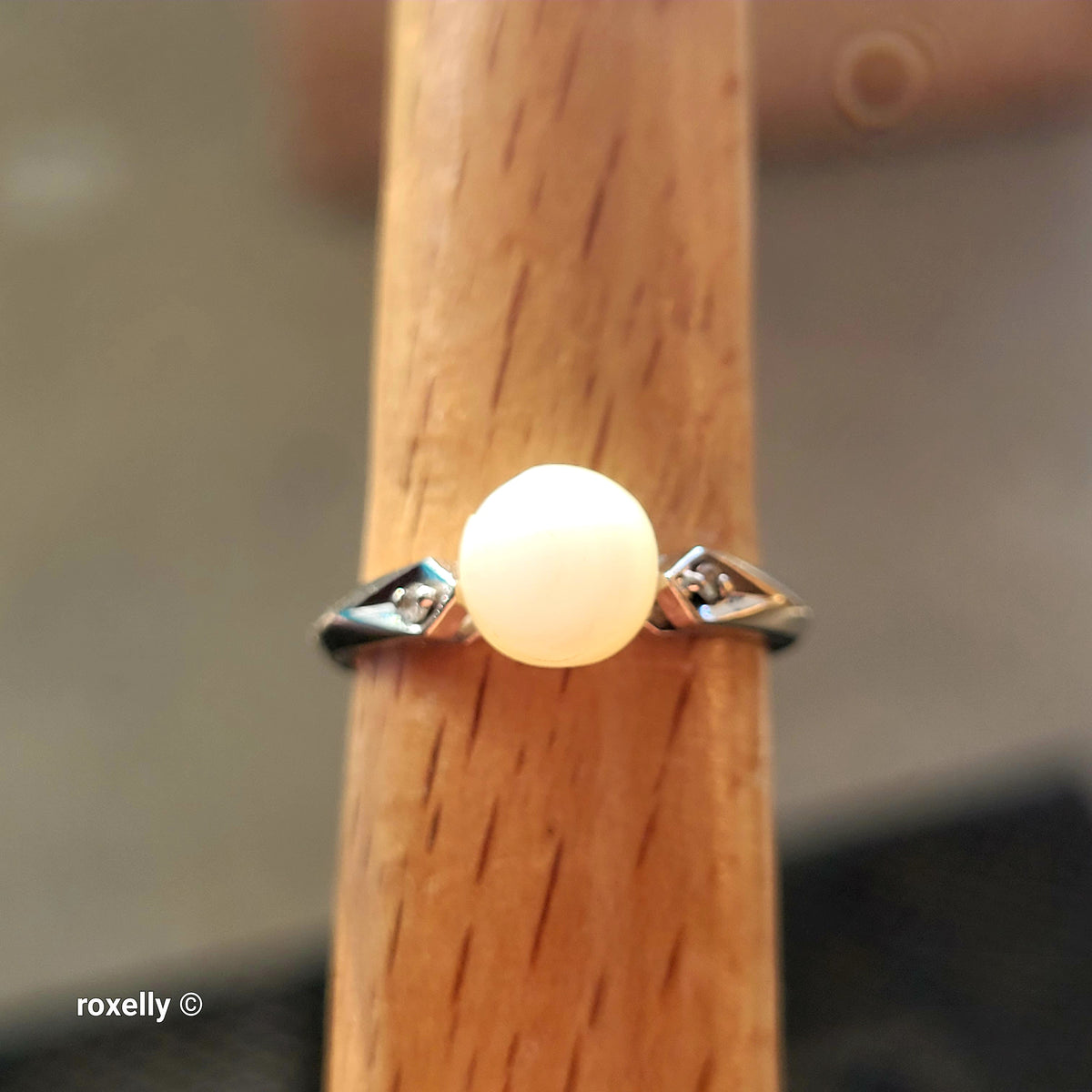 14K White Gold Fresh-Water Pearl and Genuine Diamonds Ring Size 5.5 - Solid Gold